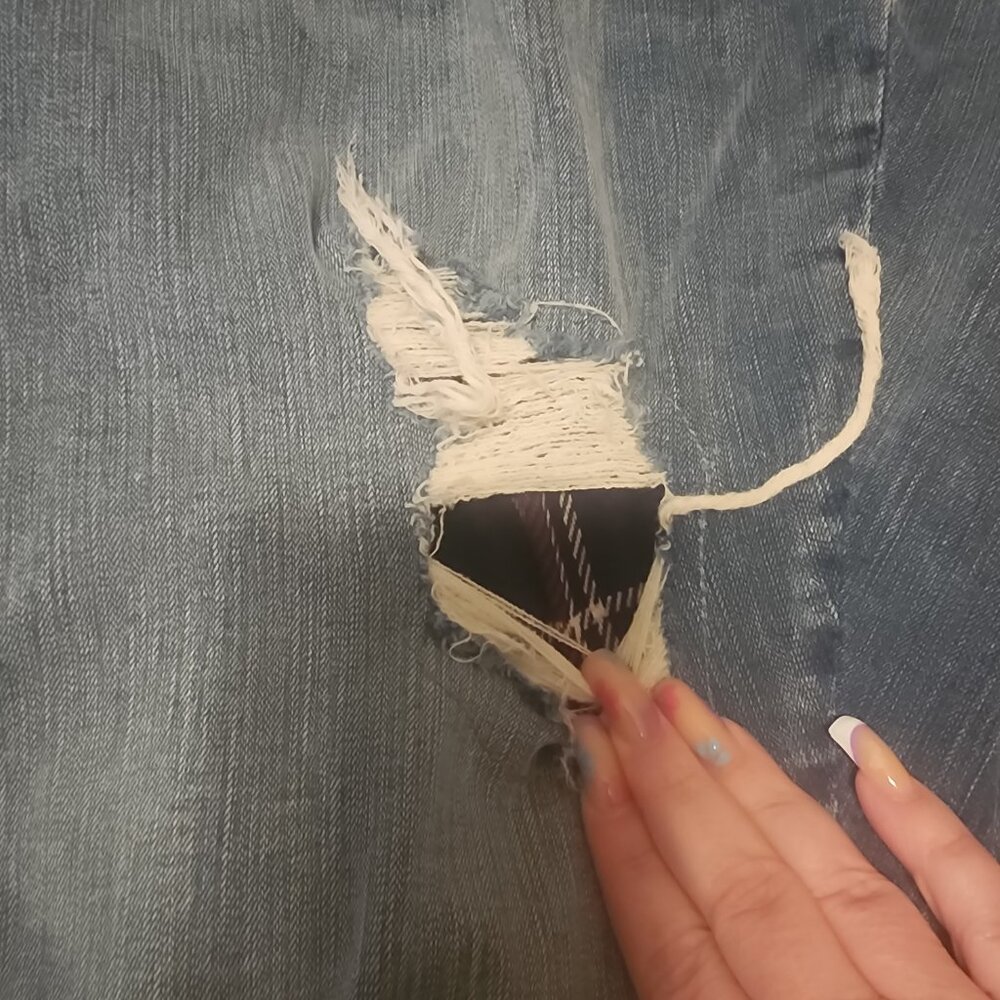 Jeans - Picture 2 of 2